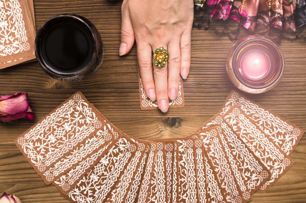 psychic tarot reading